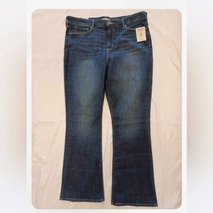 Levi Strauss Signature Shaping Mid- Rise Bootcut  Jeans Size 18